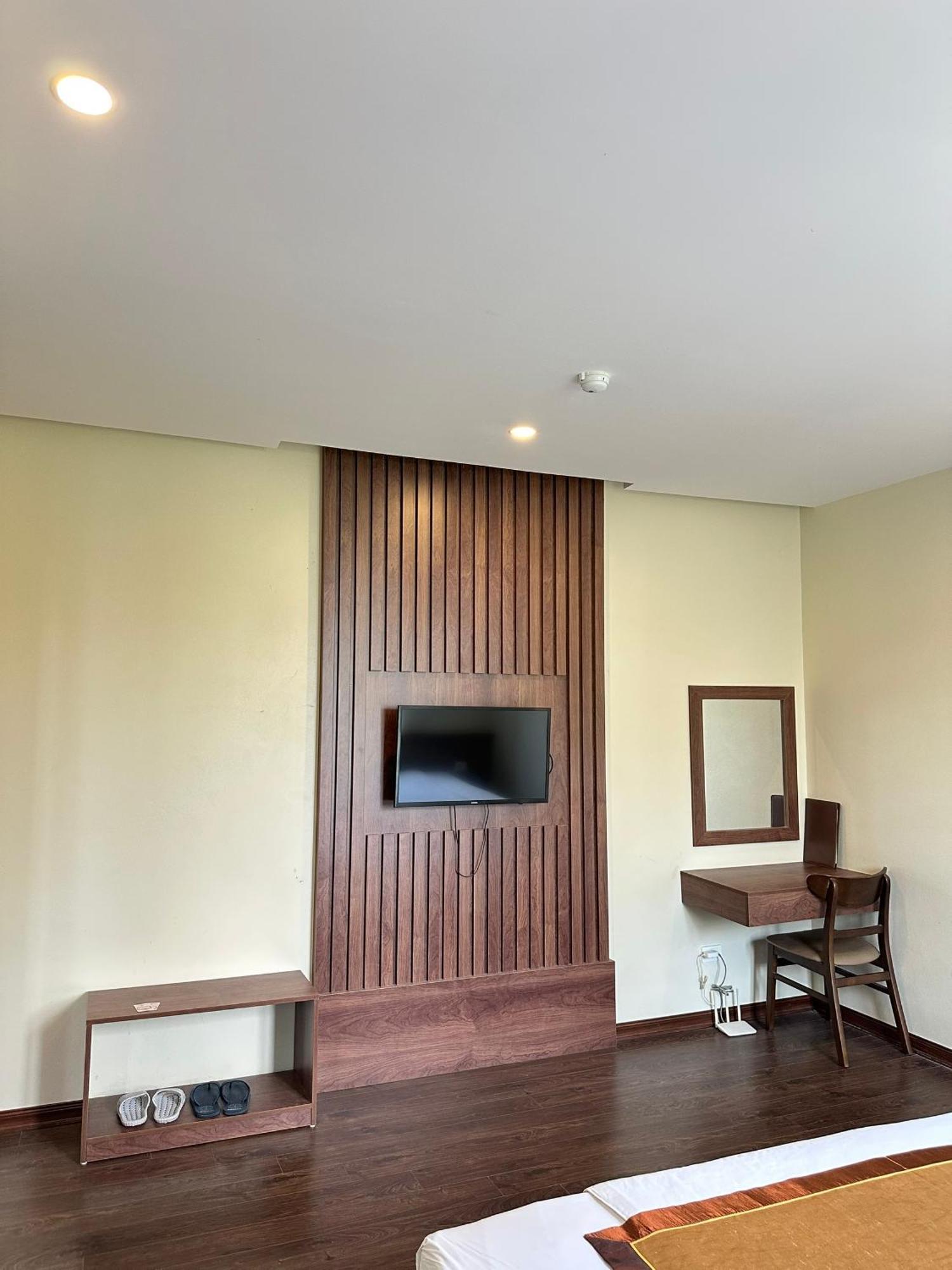 Boston Halong Hotel Ha Long Bagian luar foto