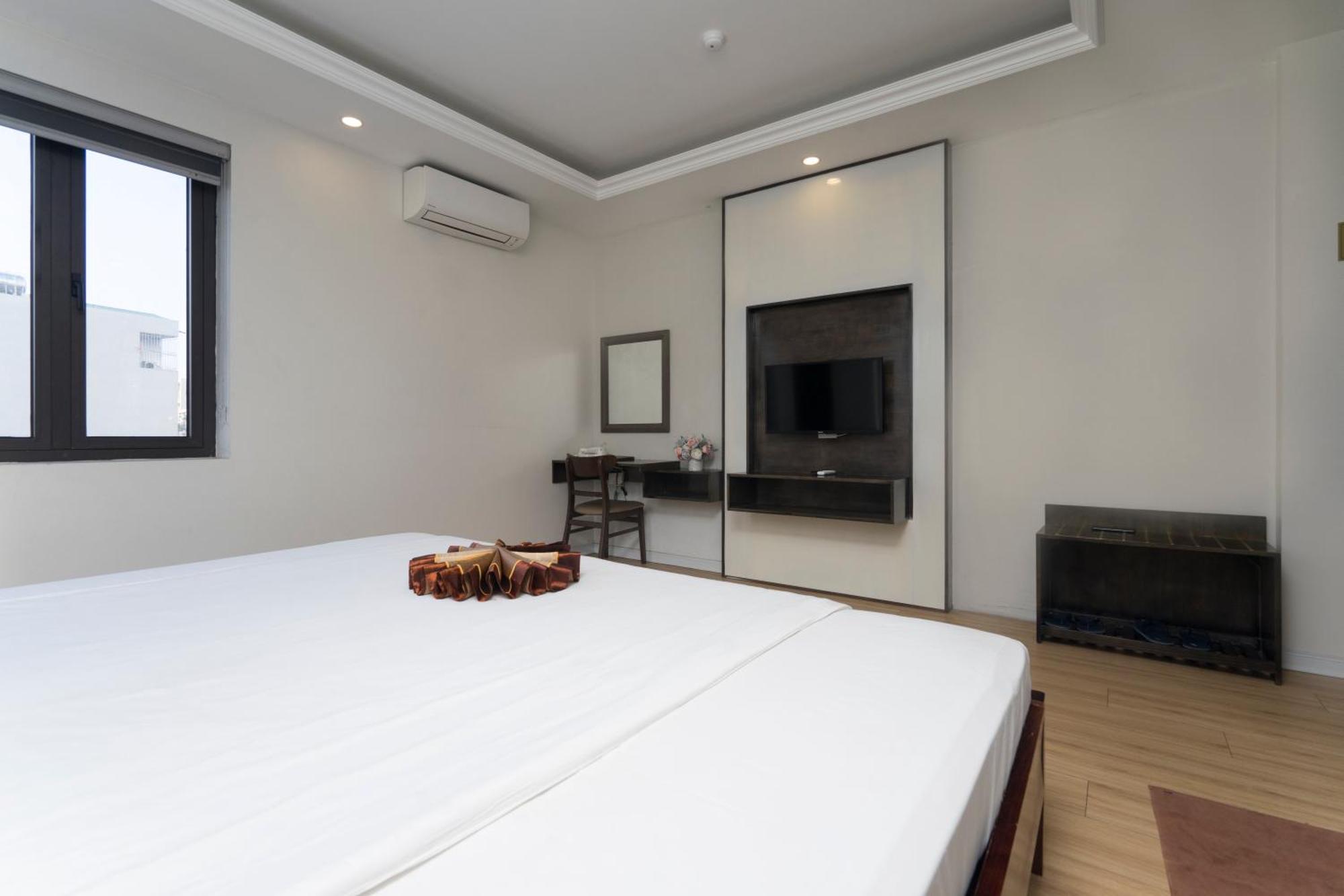 Boston Halong Hotel Ha Long Bagian luar foto
