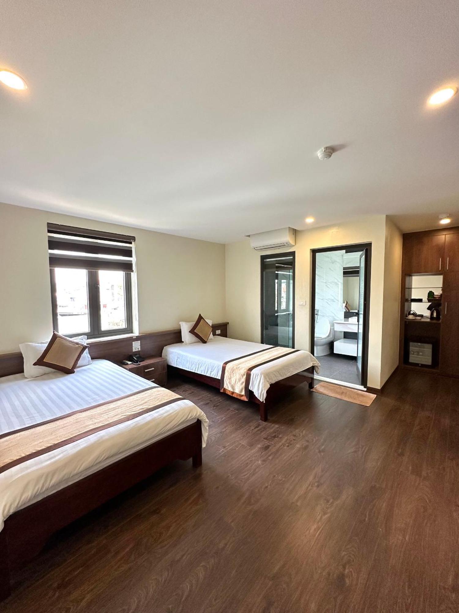 Boston Halong Hotel Ha Long Bagian luar foto