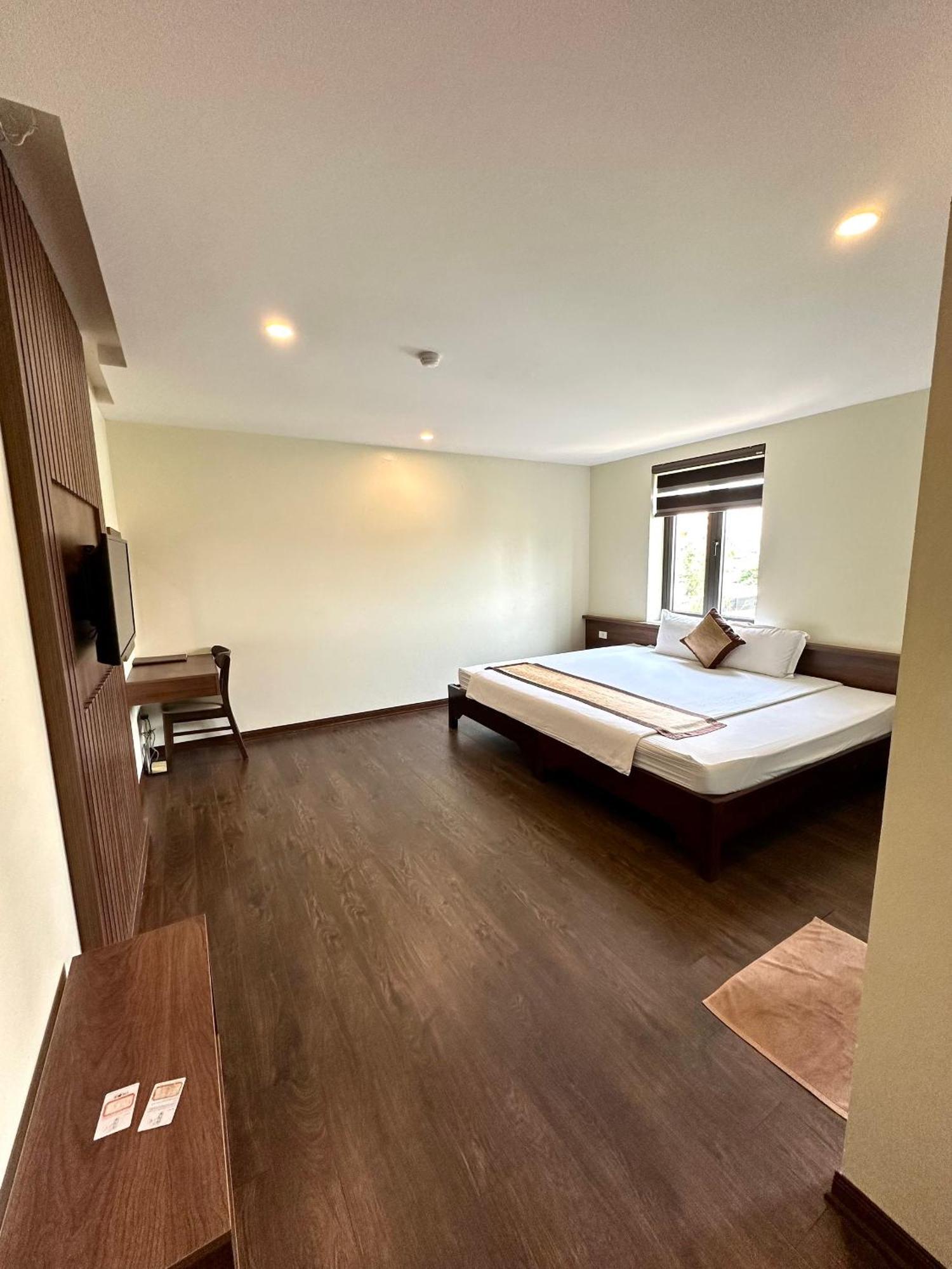 Boston Halong Hotel Ha Long Bagian luar foto